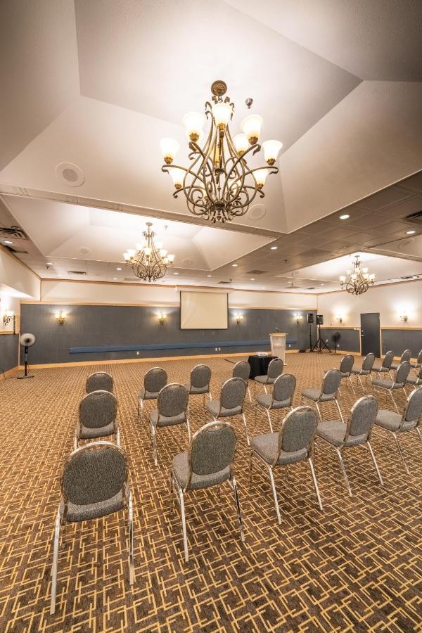 Sternwheeler & Conference Centre, Trademark By Wyndham Whitehorse